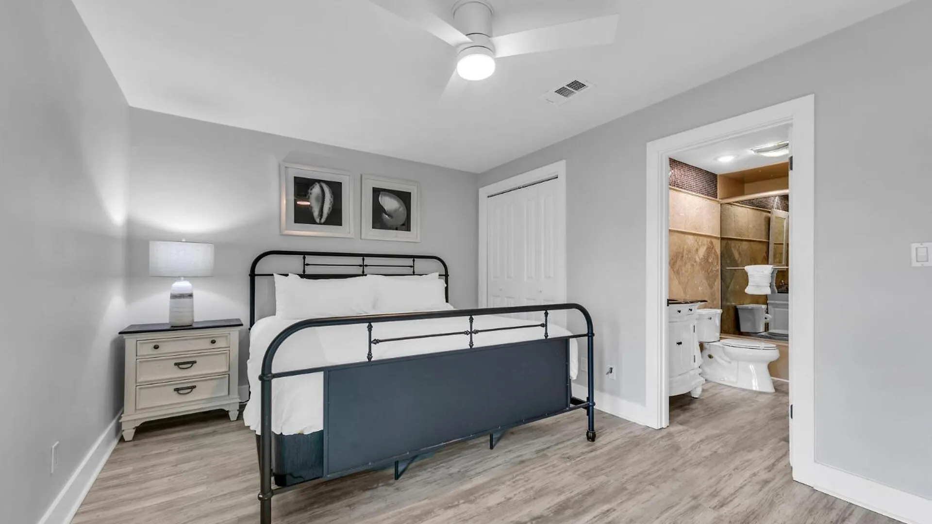 Holiday home Magnolia Village Unit 506 Is A Beautiful 2 Bed 2 Bath Located In Sandestin Golf And