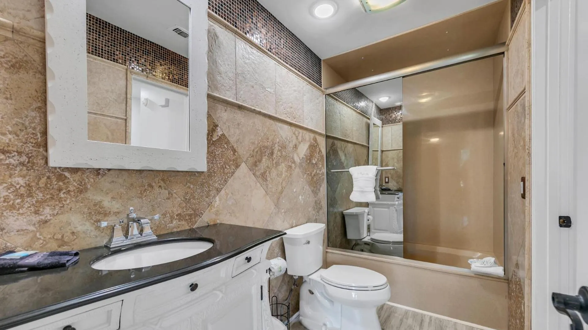 Magnolia Village Unit 506 Is A Beautiful 2 Bed 2 Bath Located In Sandestin Golf And *