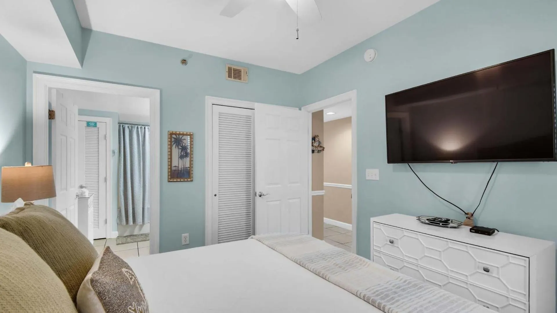 Sterling Shores 916 Apartment