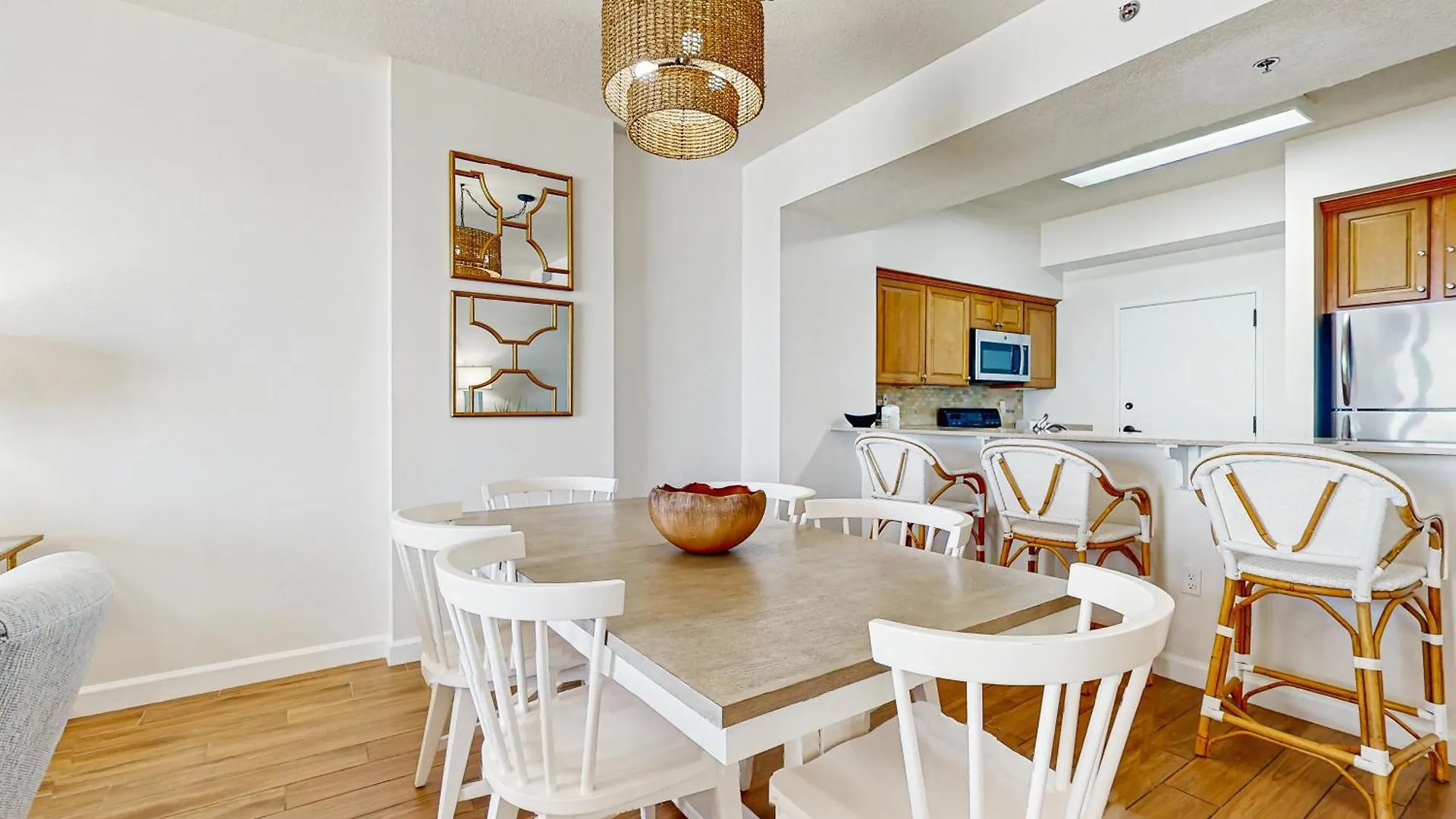 Apartment Tops'l Tides 704