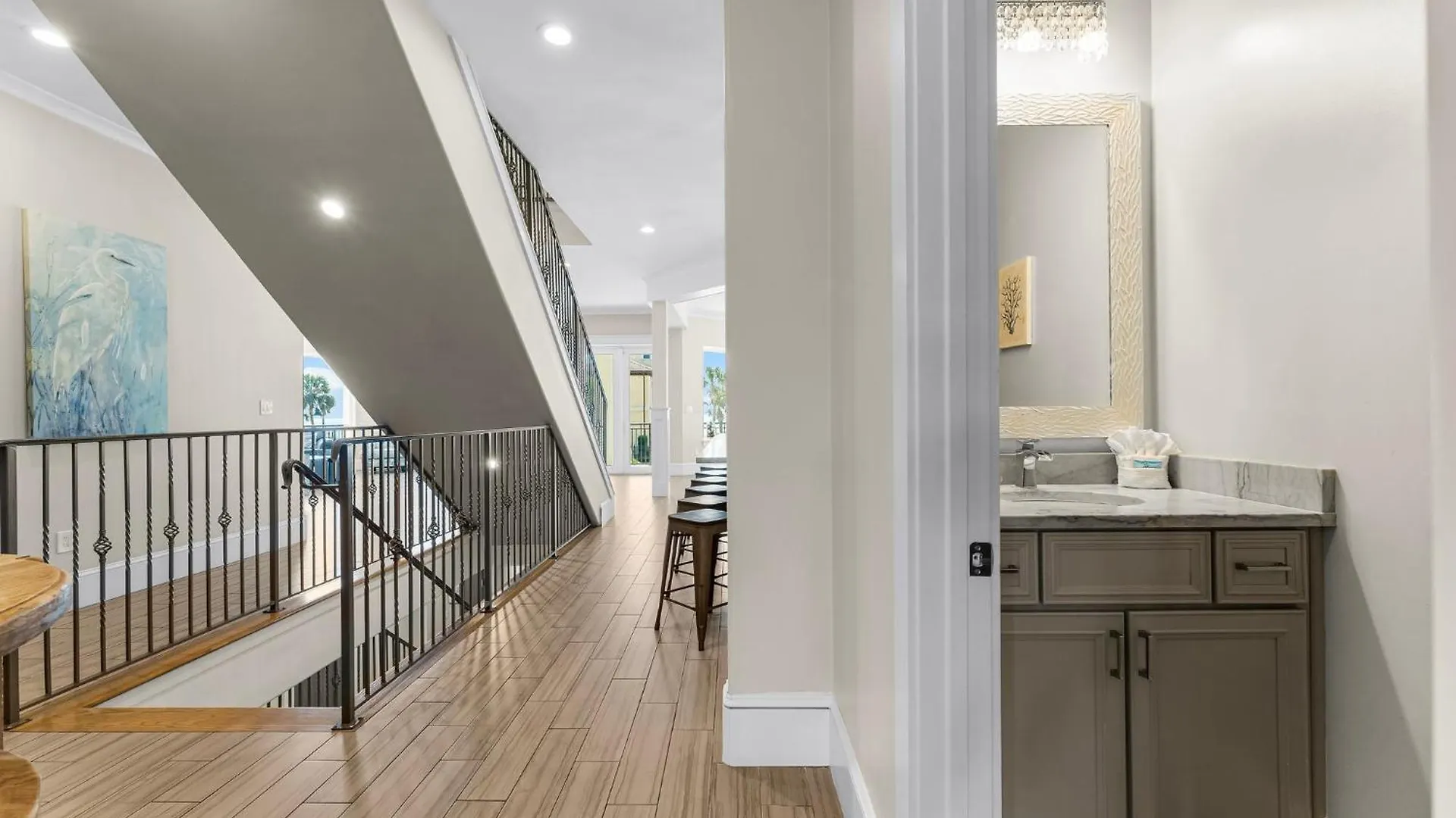 Seastar Palazzo With Views, Lake, And Pool Destin