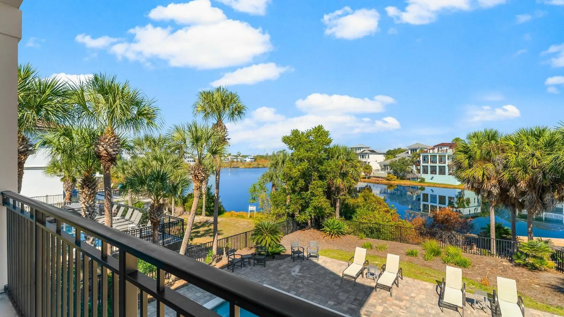 Holiday home Seastar Palazzo With Views, Lake, And Pool *