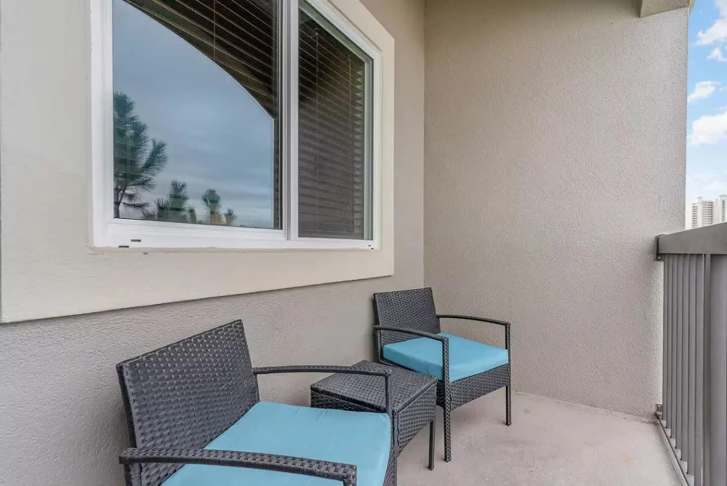 Holiday home Beachside Bliss- Is Minutes From Pool Hot Tub Near Golf