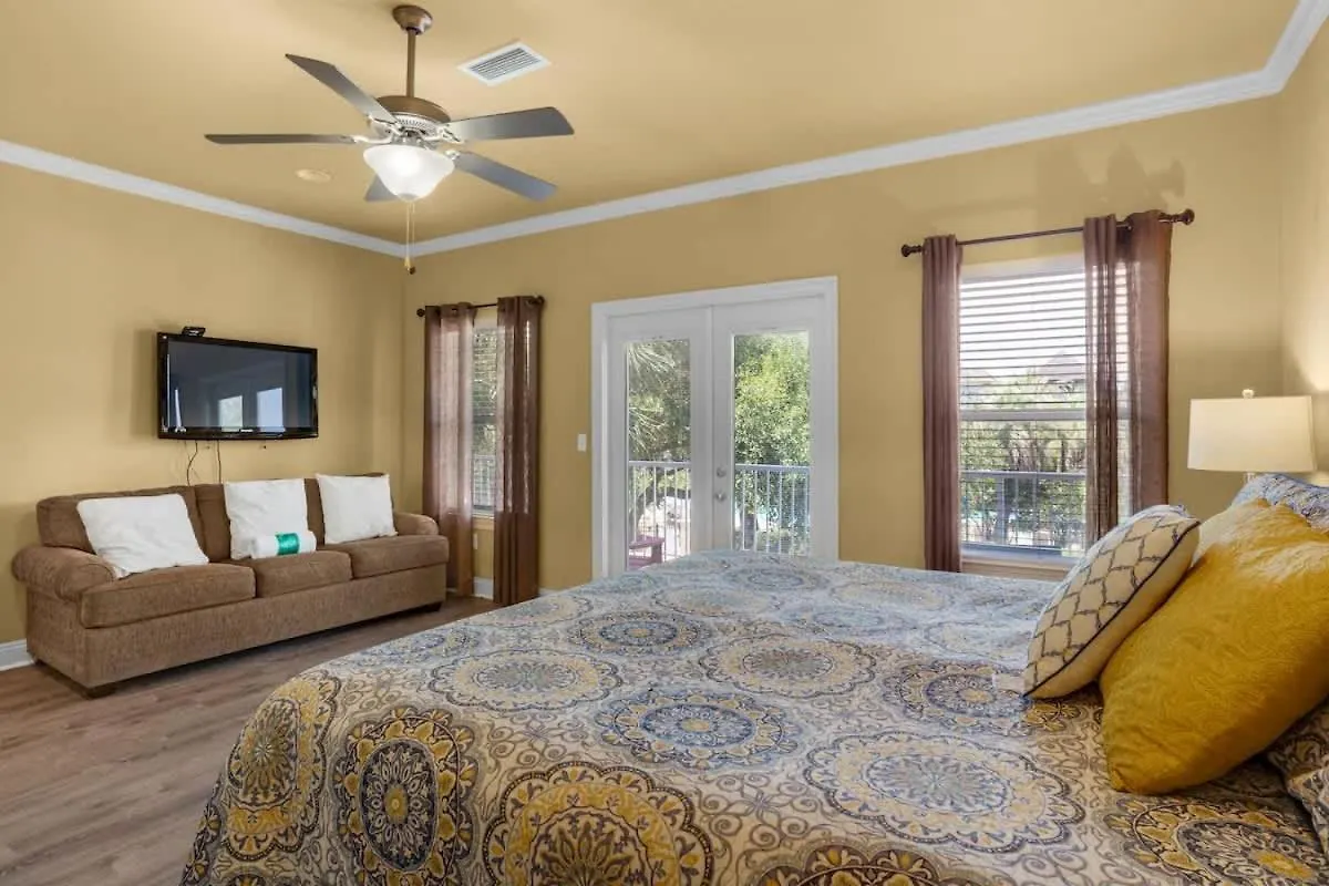 Sweet - 6bdr - Sleeps 14 - Next 2 Holiday home *