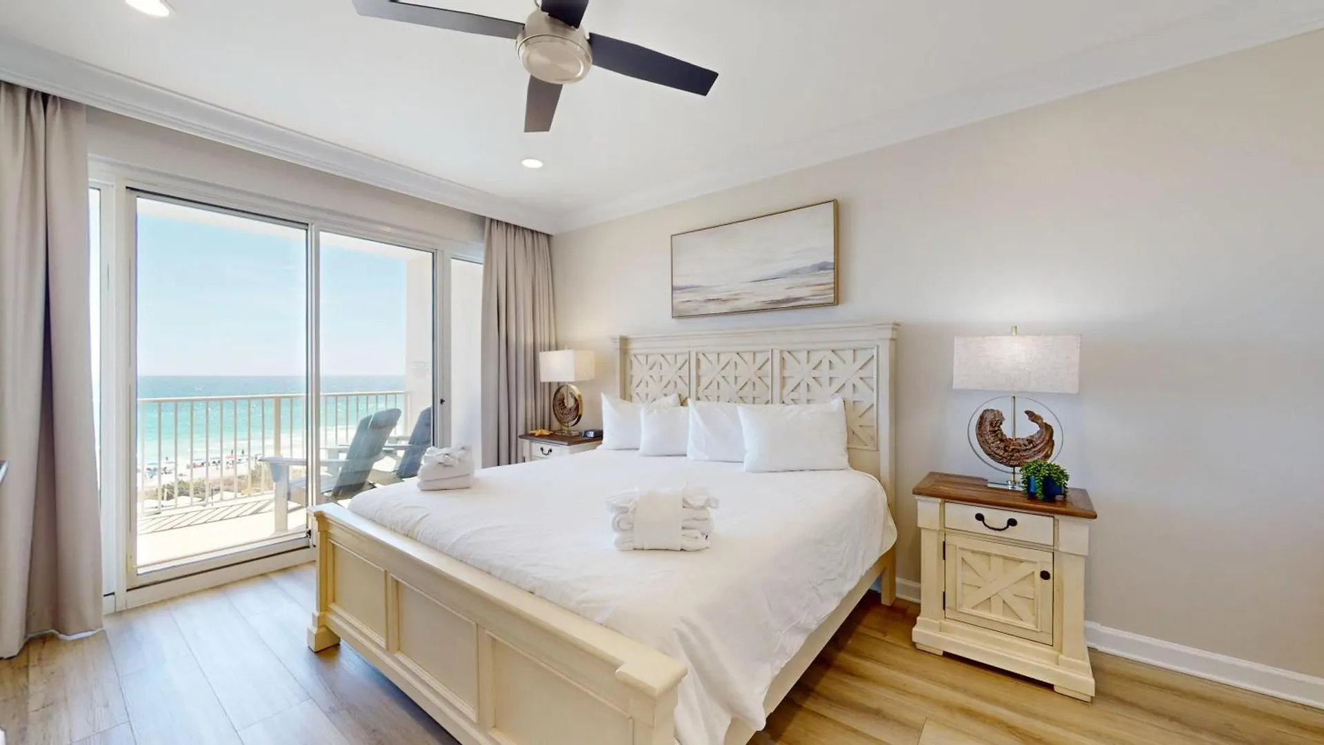 Holiday home Tides 0405