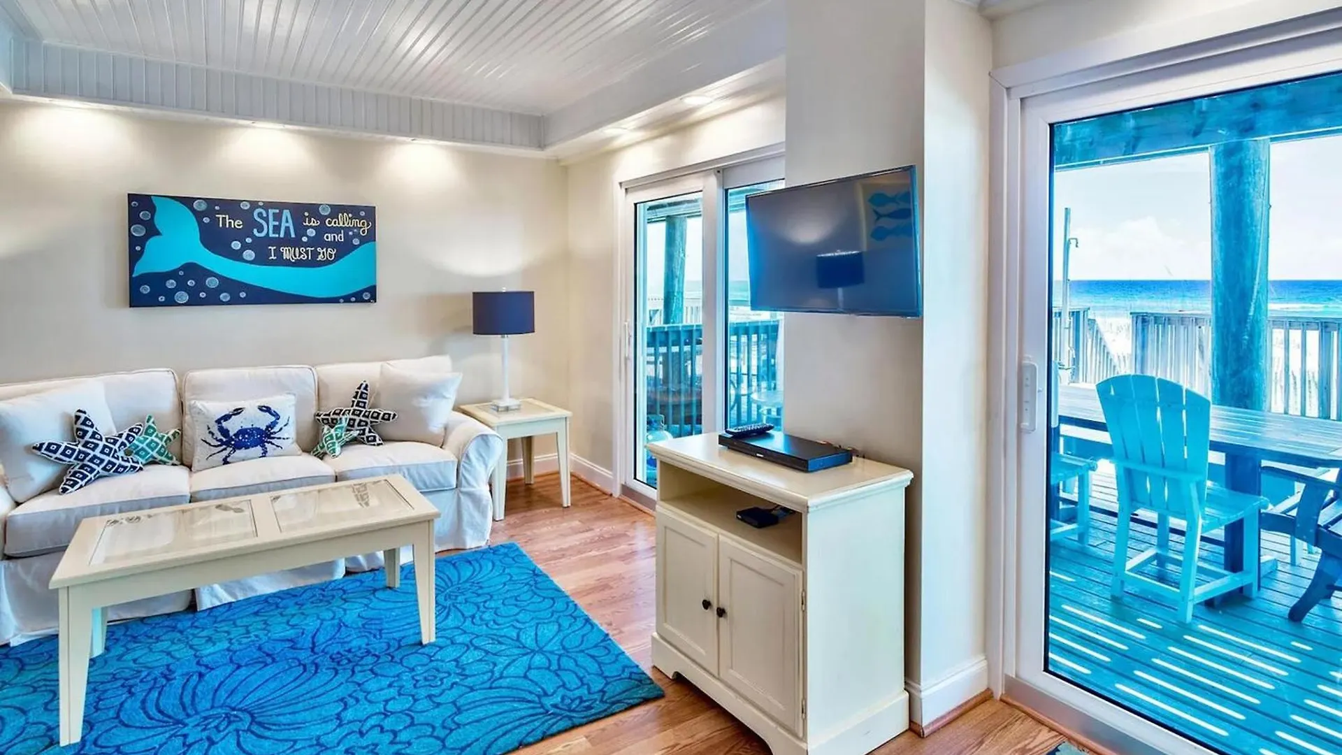 Reef #8- Beachy Keen Holiday home *