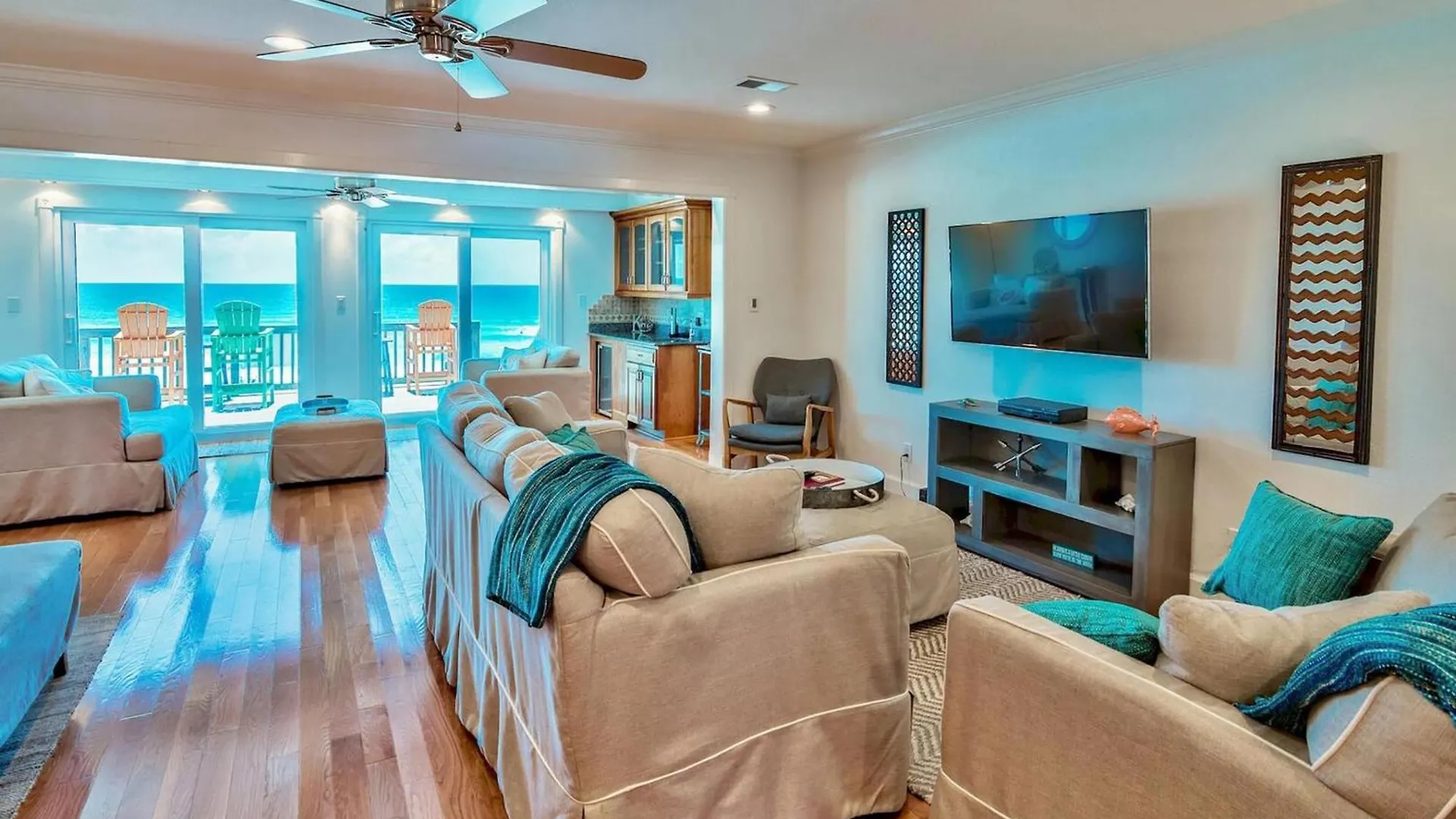 Reef #8- Beachy Keen Holiday home Destin