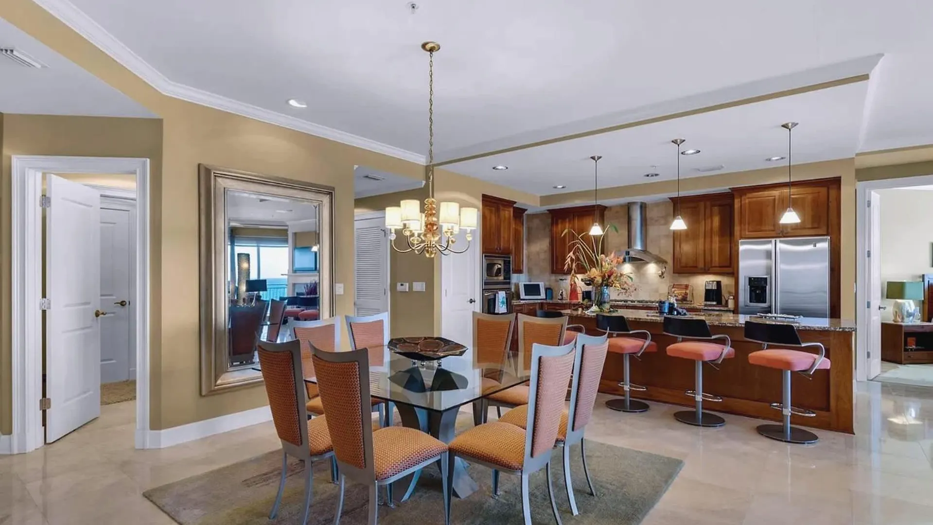 Apartment Stunning 3 Bedroom 3 Bath Gulf-front