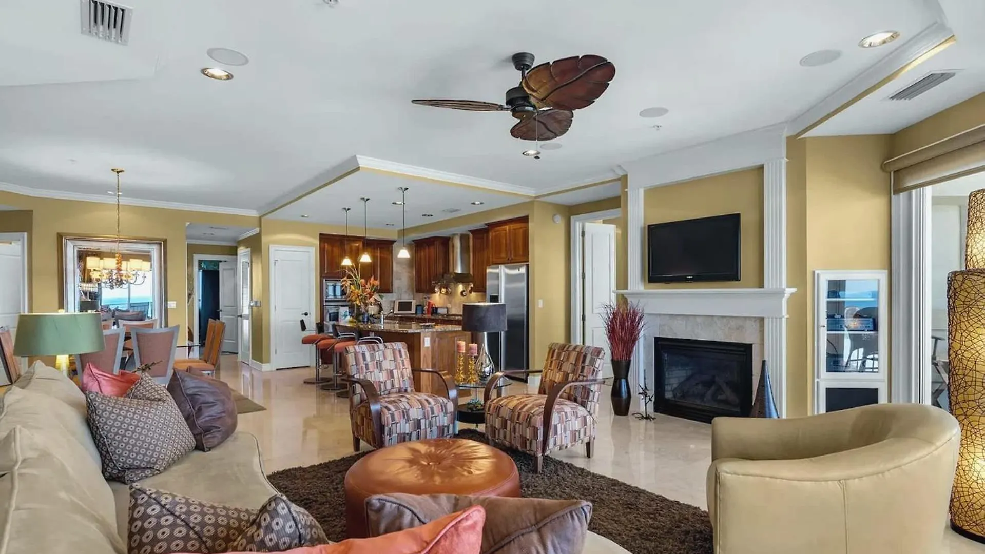 Stunning 3 Bedroom 3 Bath Gulf-front *