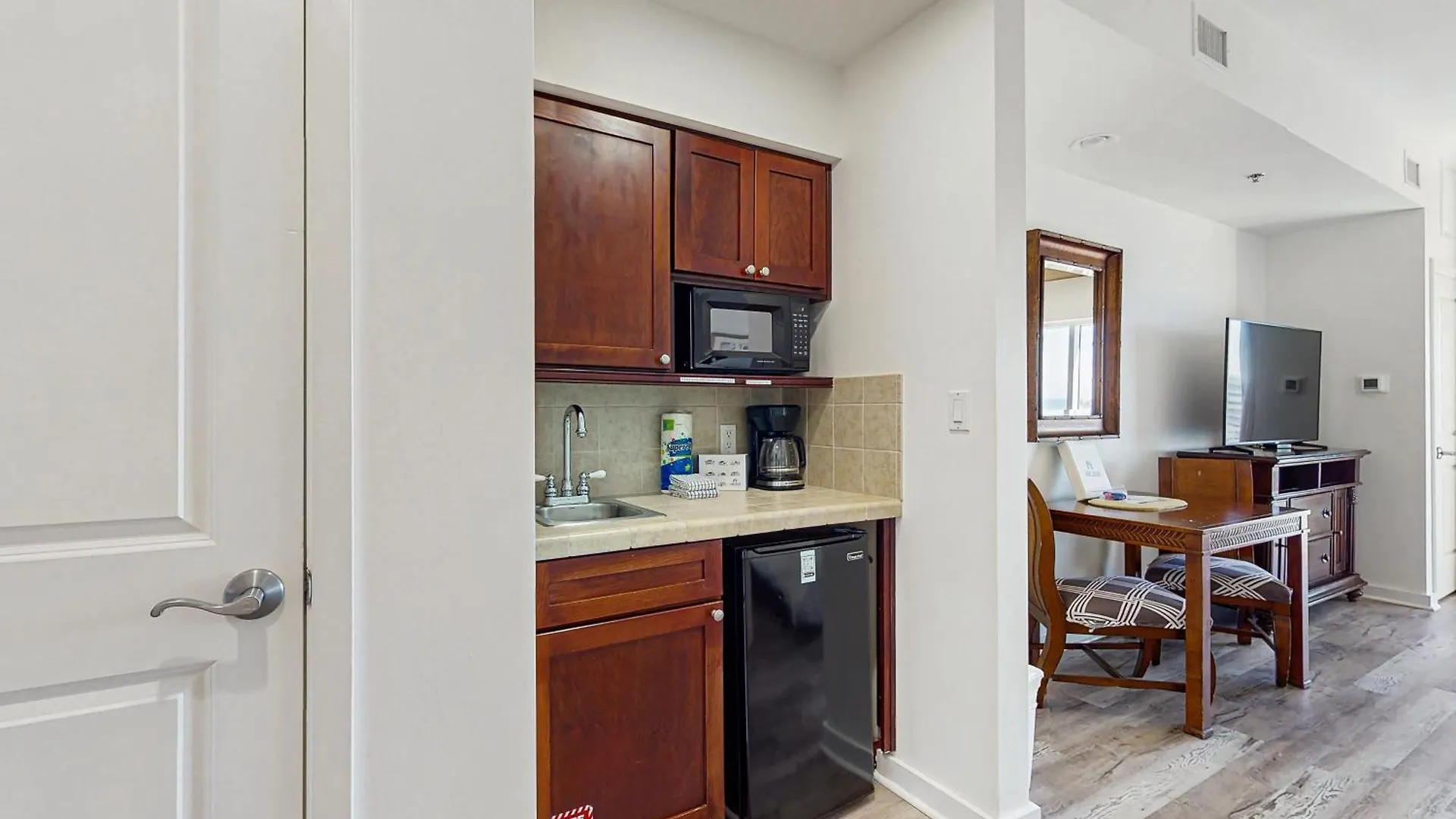 Apartment Luau 7501 And 7503 Destin