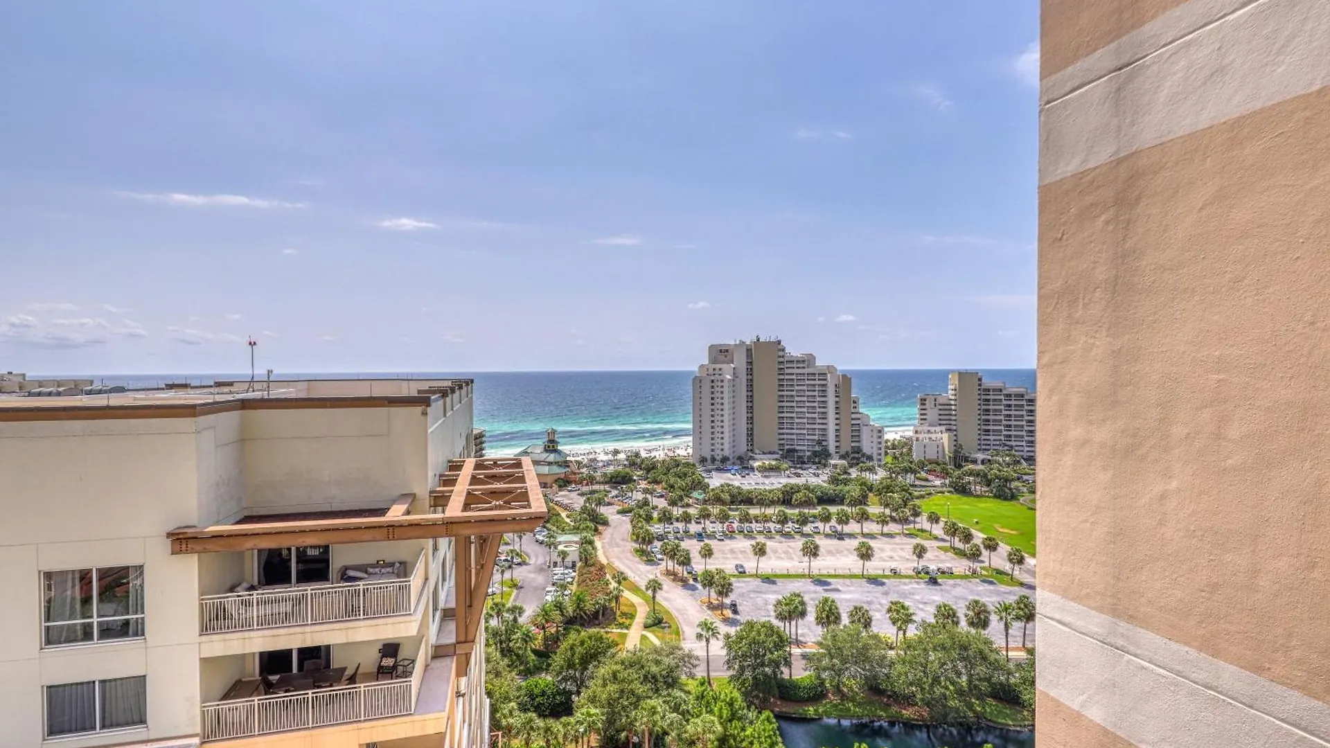 Apartment Luau 7501 And 7503 Destin