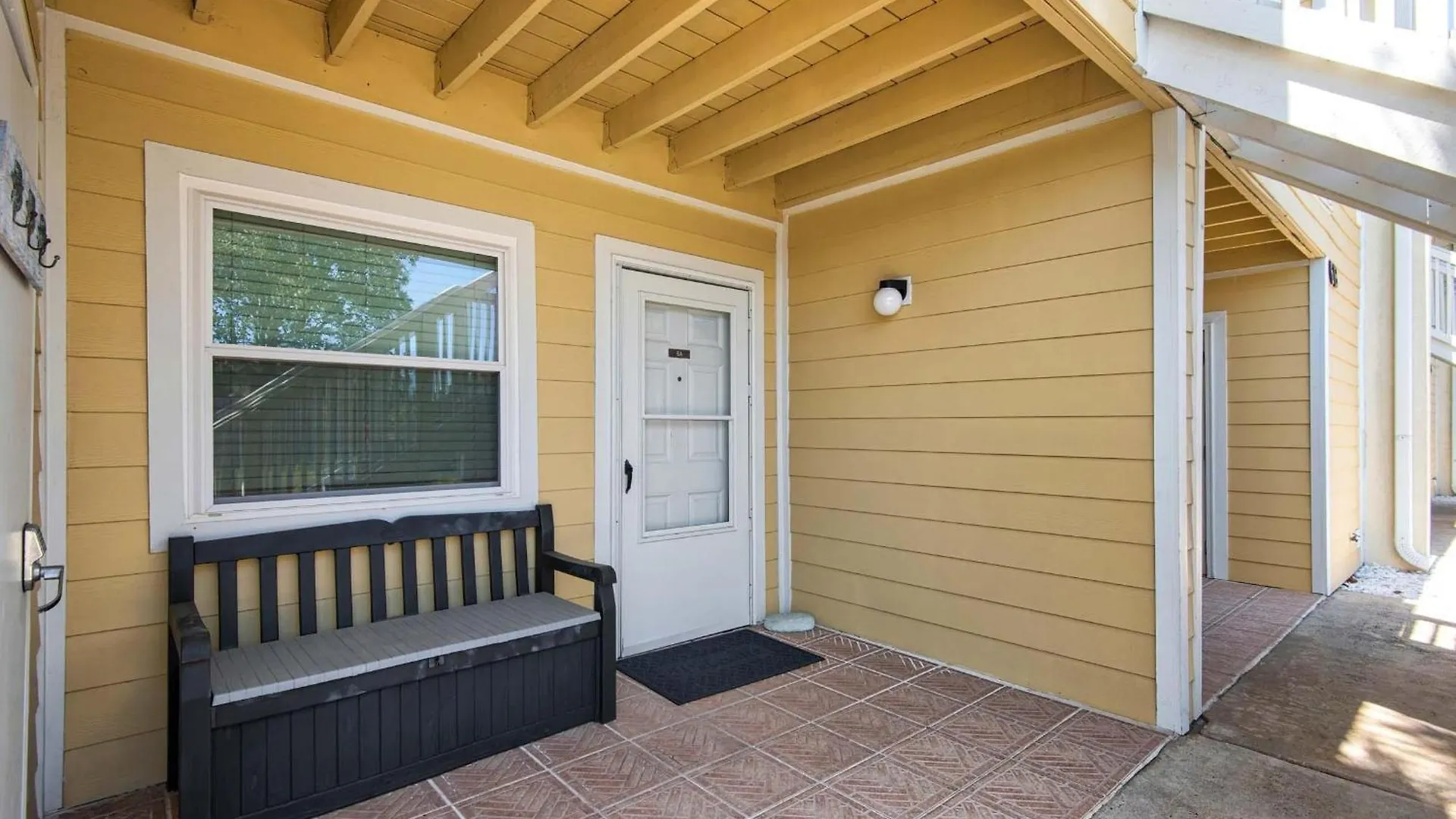 Holiday home Seacove 6a