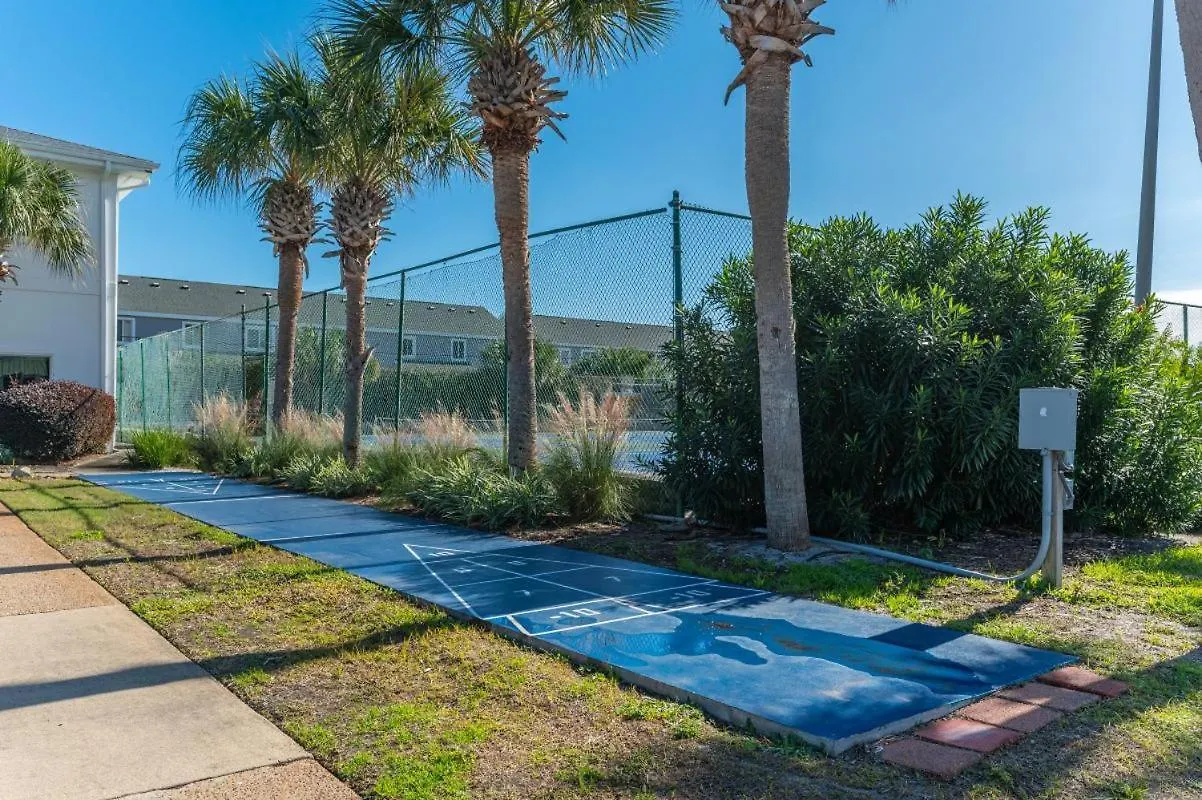 2054 Shoreline Towers Front Spacious With Open Balcony *