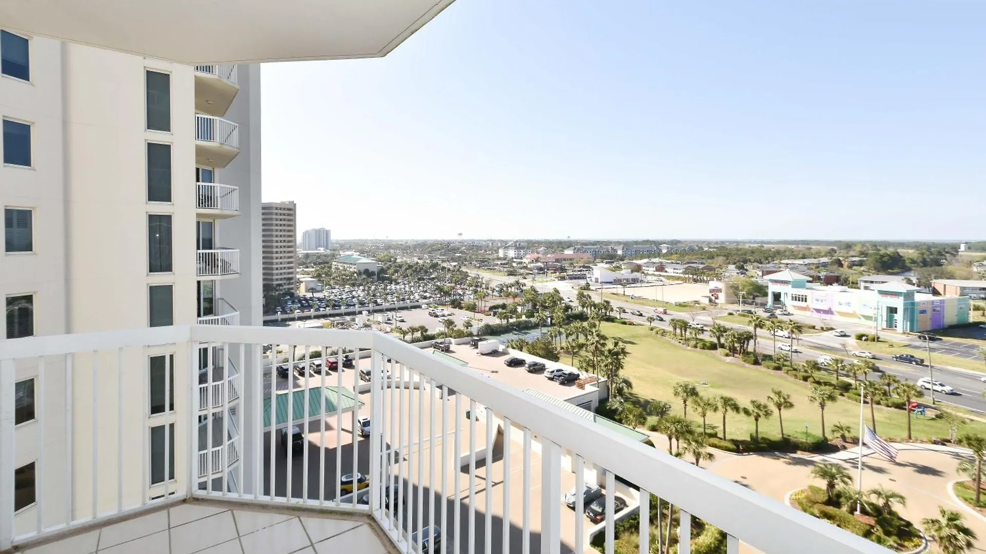 Apartment Silver Towers E1006