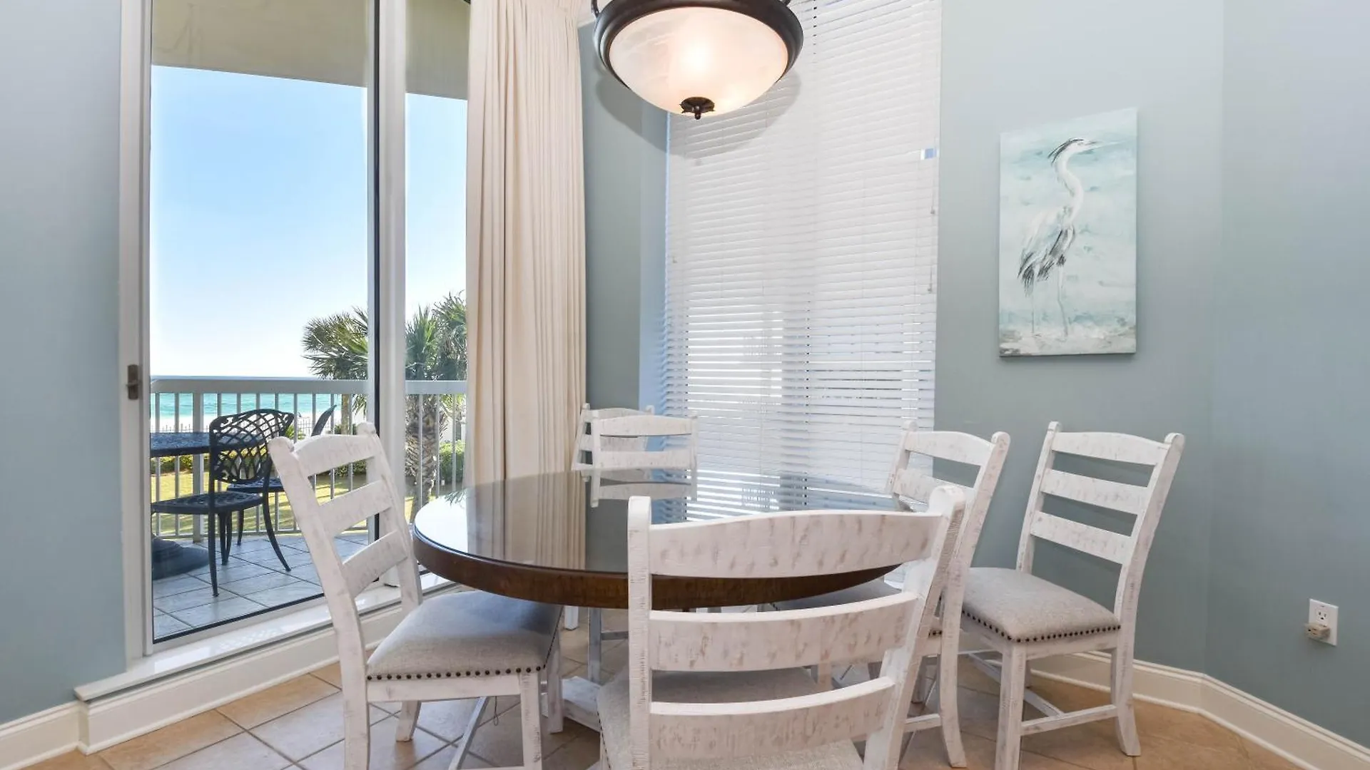 Silver Towers W206 Destin