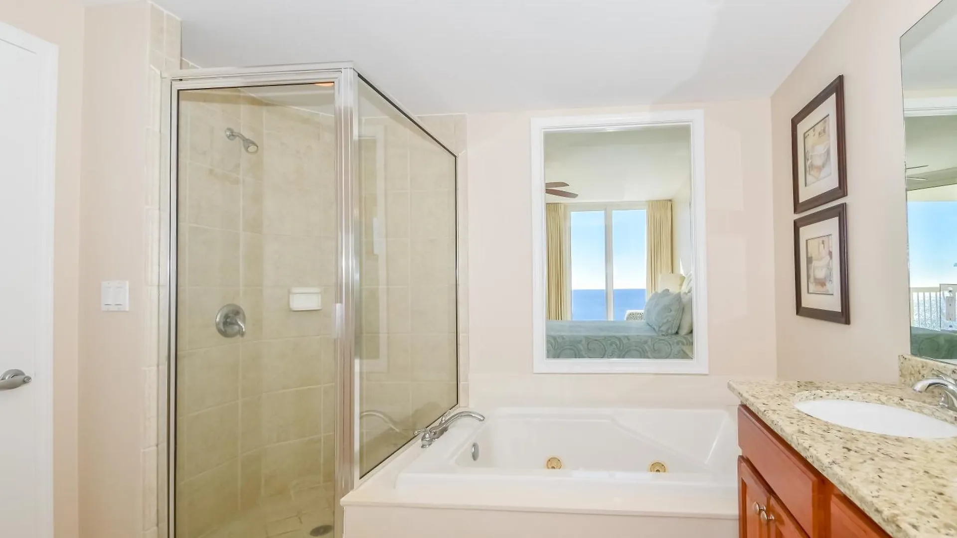 Silver Towers W1603 Apartment Destin