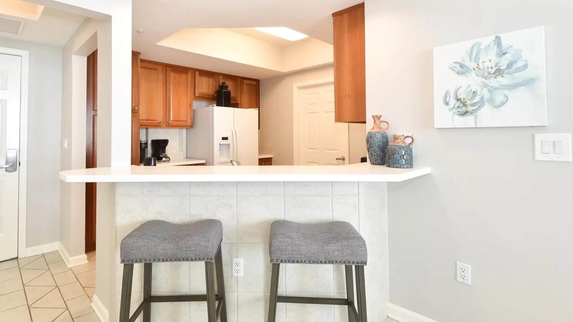 Silver Towers W302 Apartment