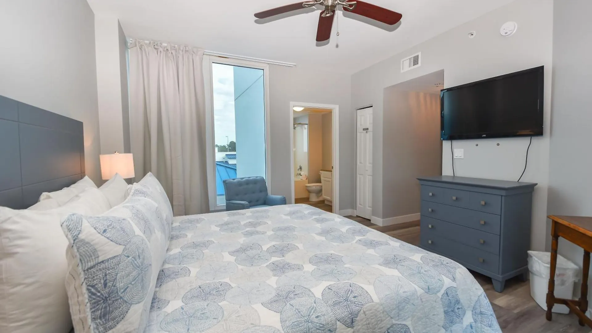 The Palms Of 1301 Apartment