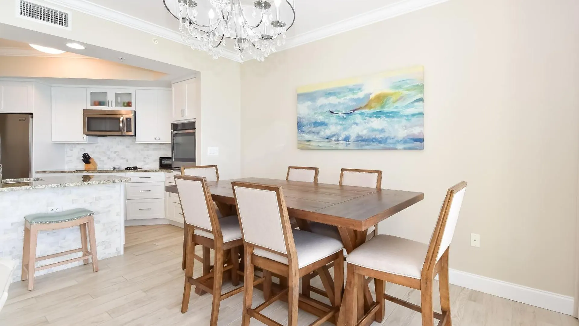 Silver Towers W1004 Apartment *