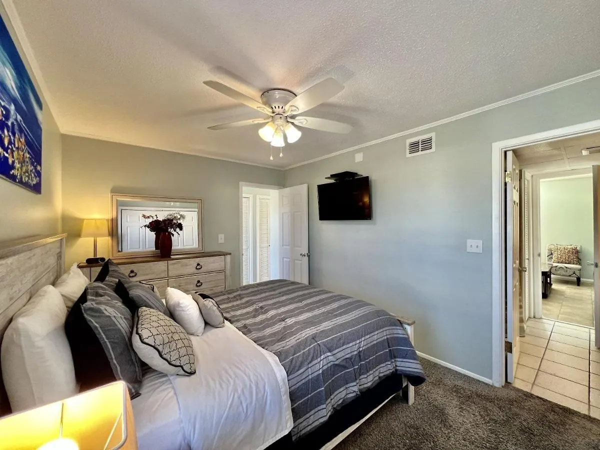 Sandpiper Cover 2031 Near Sleeps 4 Holiday home *