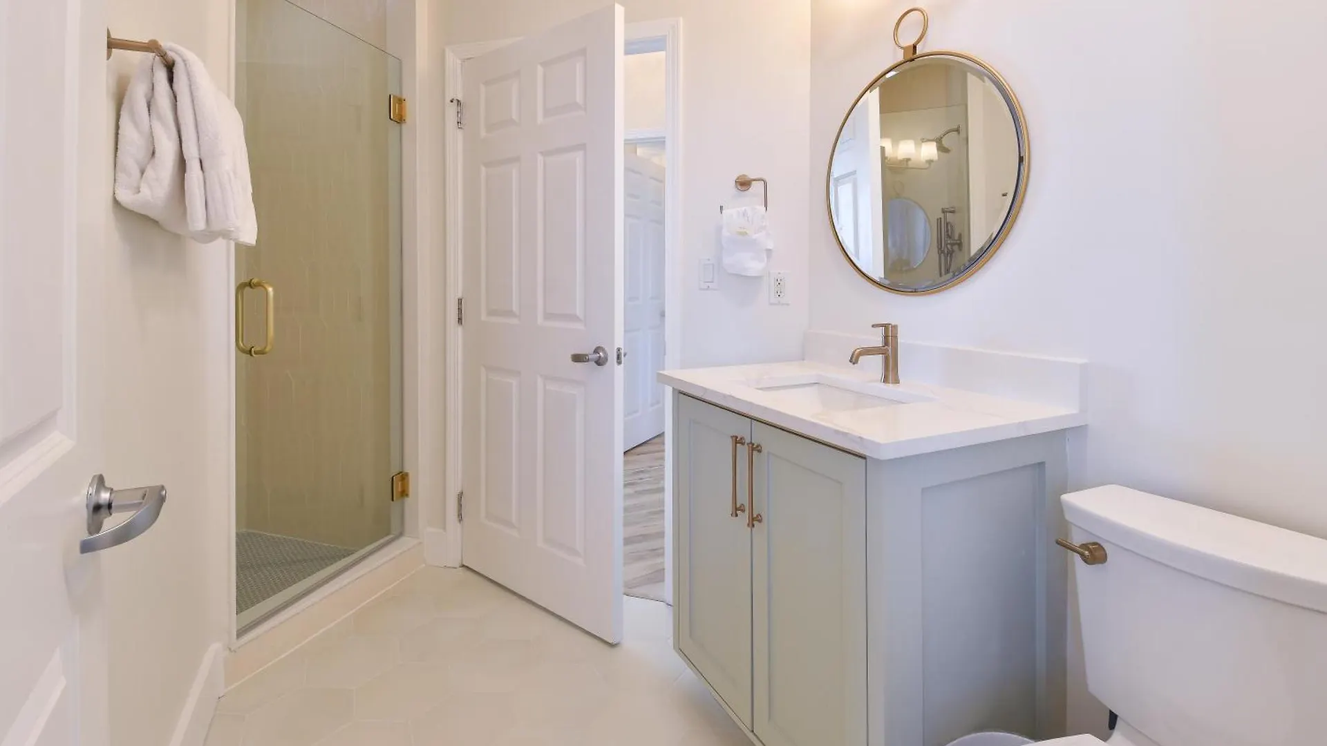 Silver Towers W1801 * Destin