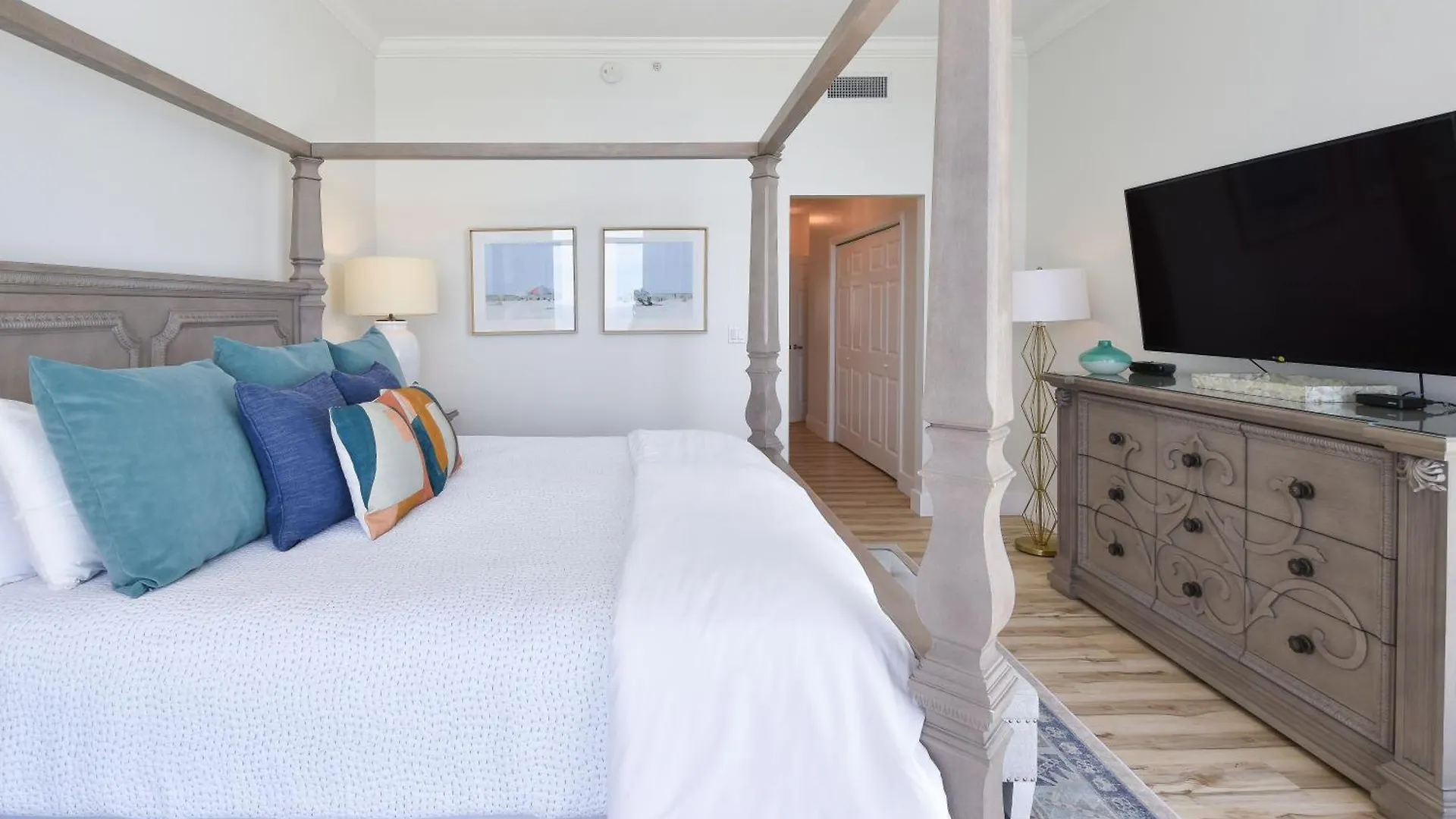 Silver Towers W1801 Destin