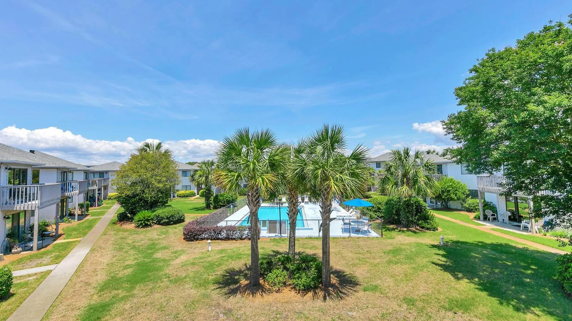 Holiday home Crystal Village Ii Unit 10b- Close To And Pool! Destin