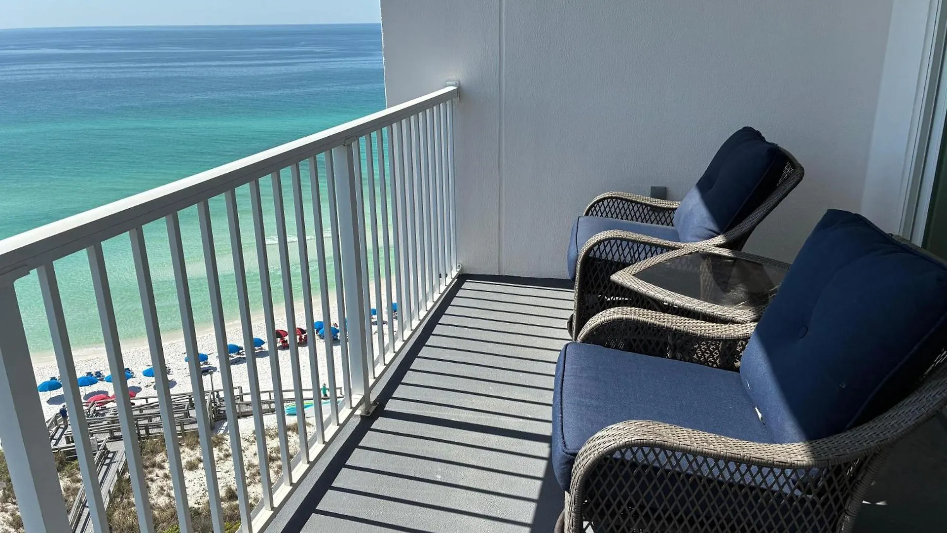 2122 Stunning Three-bedroom Penthouse Shoreline Towers 2122 Destin