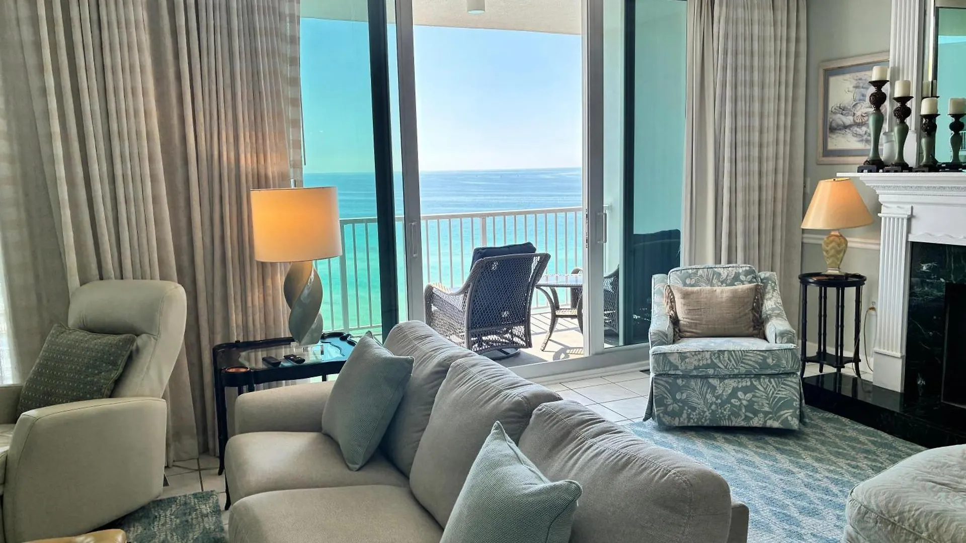 2122 Stunning Three-bedroom Penthouse Shoreline Towers 2122 Holiday home Destin