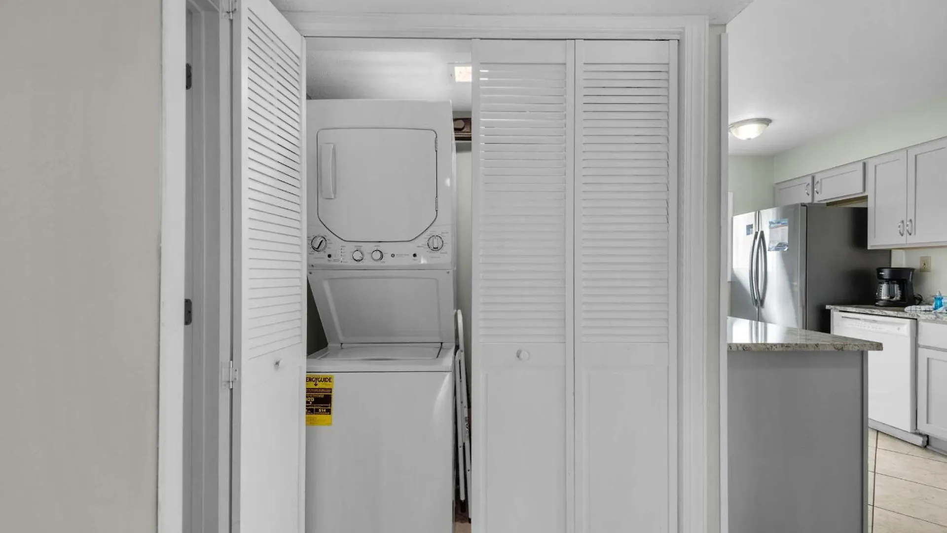 Shoreline Towers Townhouse 4-3 * Destin