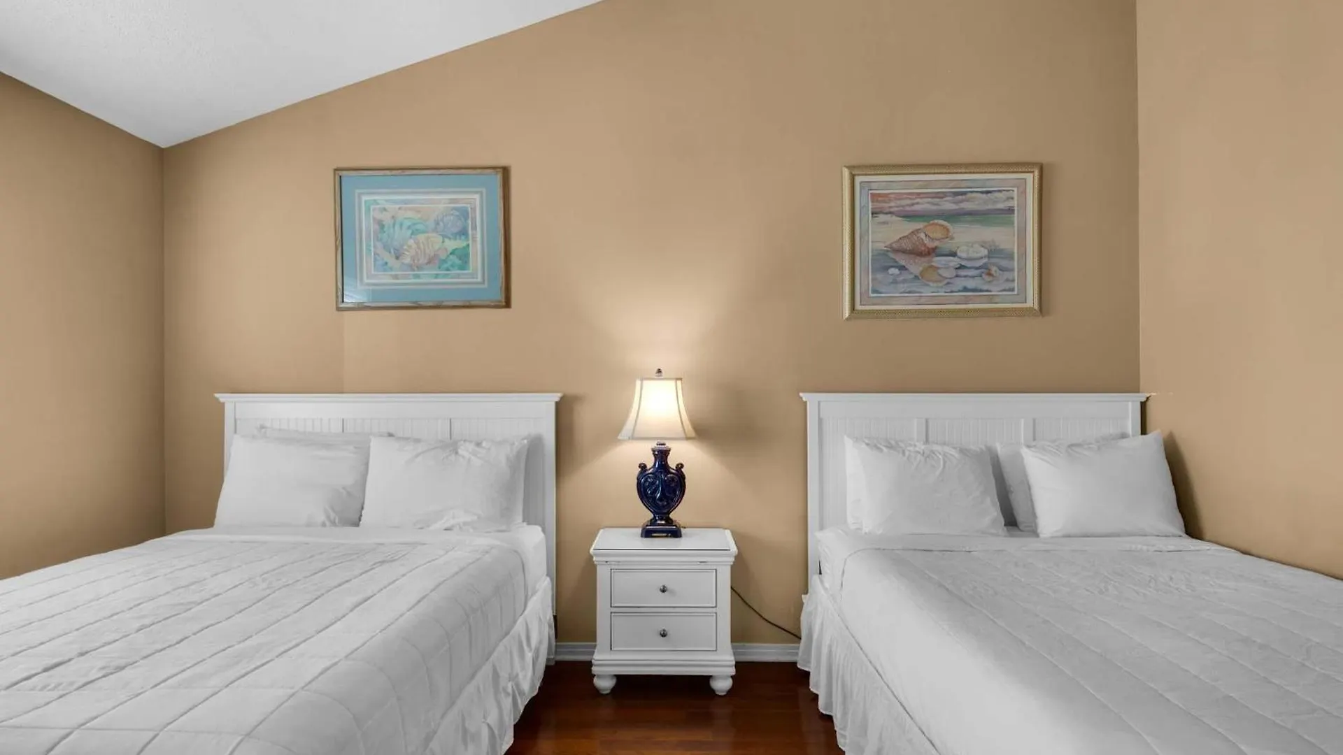 Shoreline Towers Townhouse 4-3
