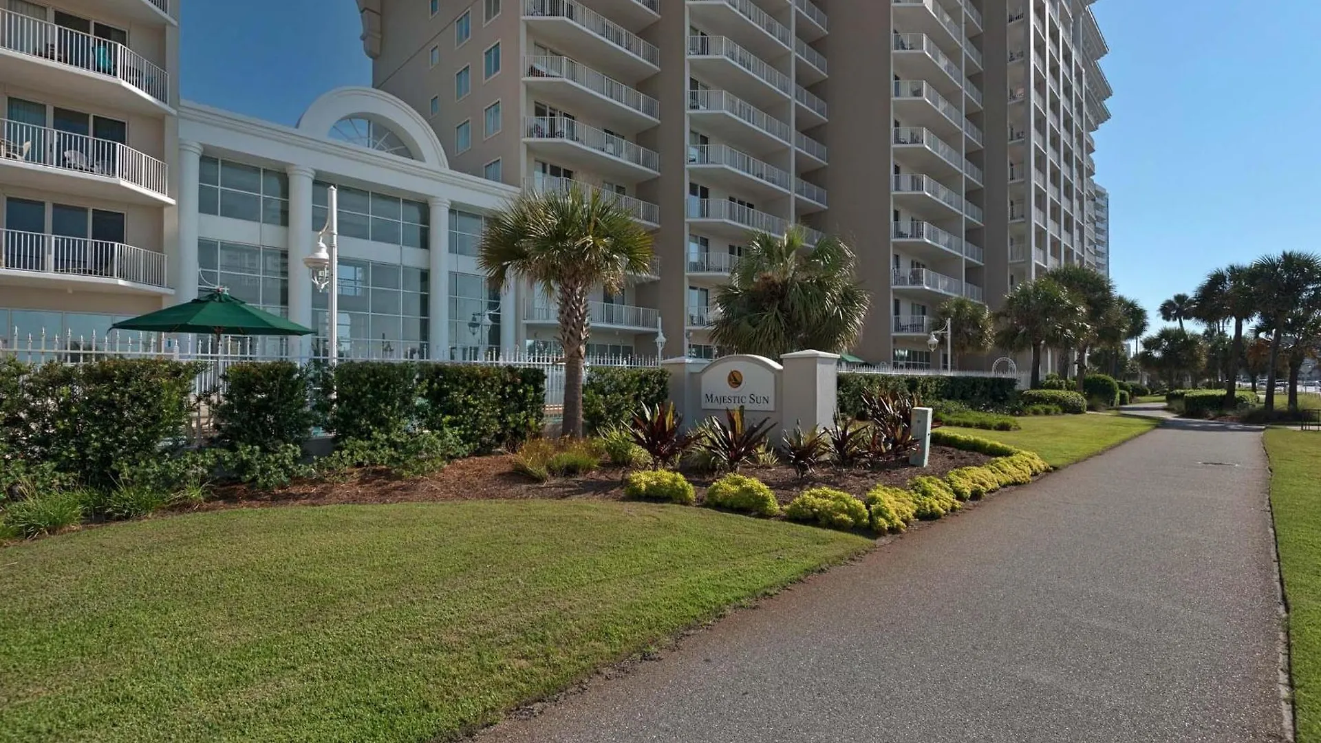 Majestic Sun 609b Apartment *