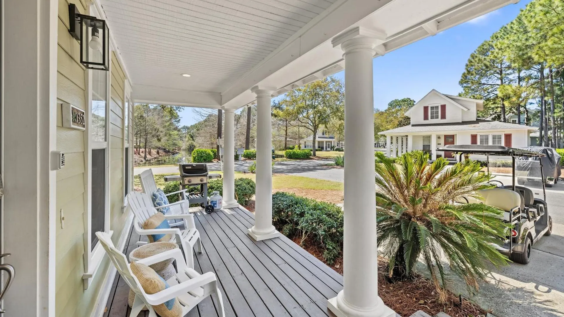1352 Laurel Grove