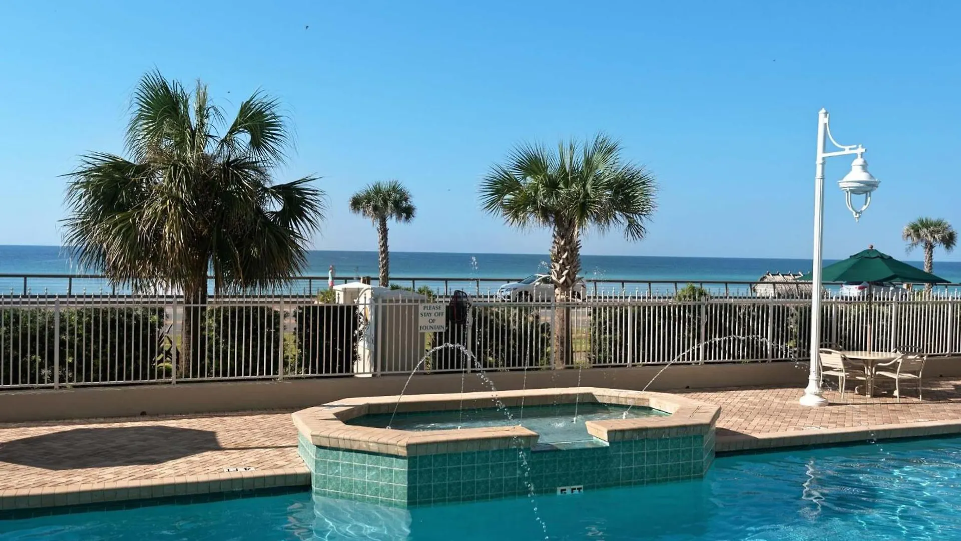 Apartment Majestic Sun 813b *