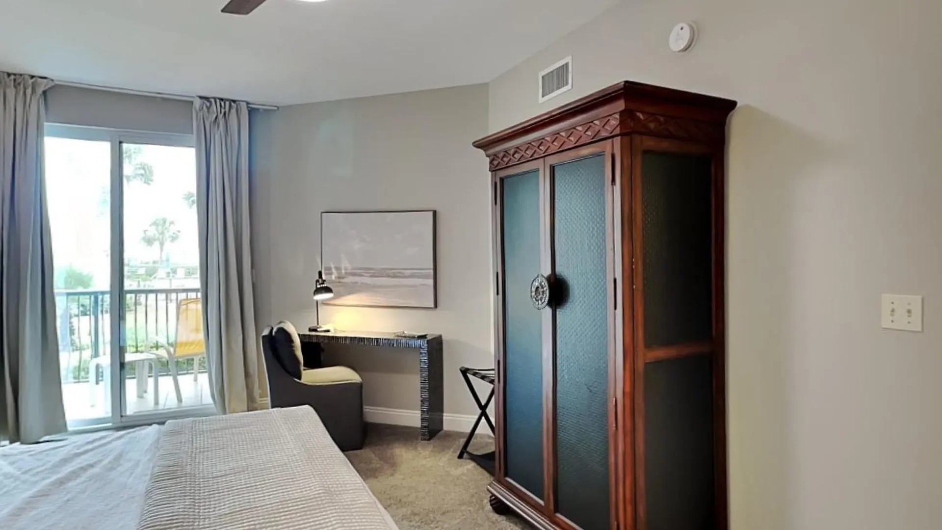 Mediterranea #204b Apartment
