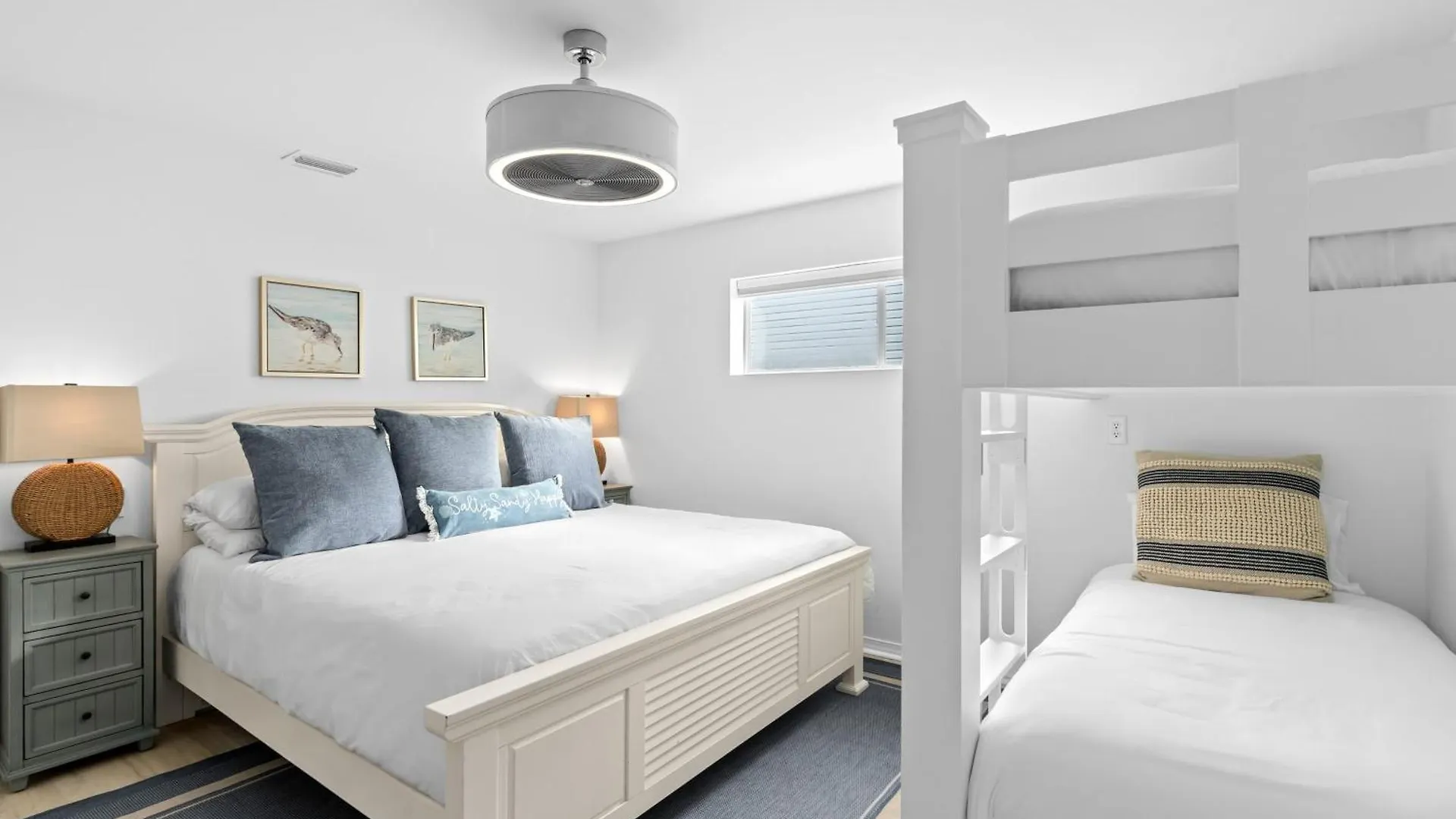 Dolphin By Avantstay 2 Mins Walk To W Pool Large Outdoor Entertaining Area Holiday home *