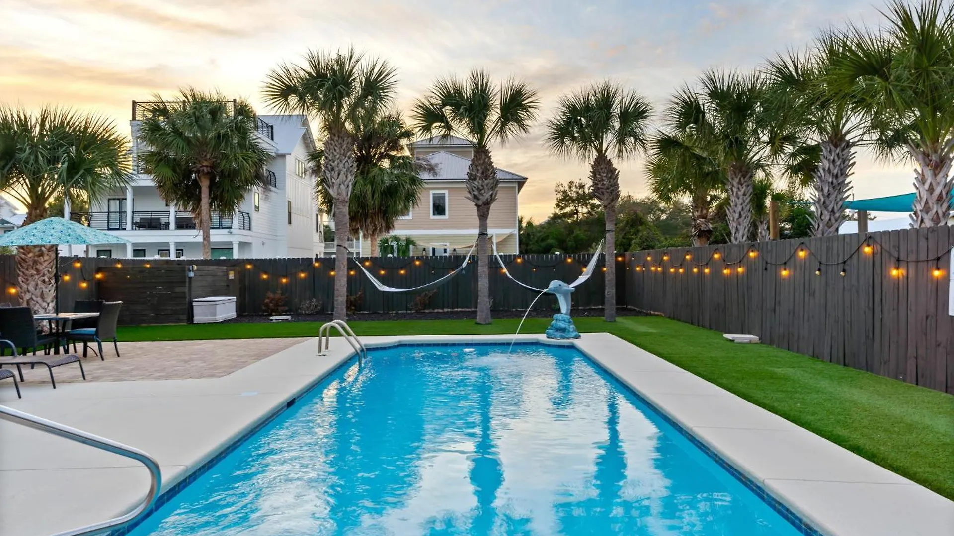 Dolphin By Avantstay 2 Mins Walk To W Pool Large Outdoor Entertaining Area Destin