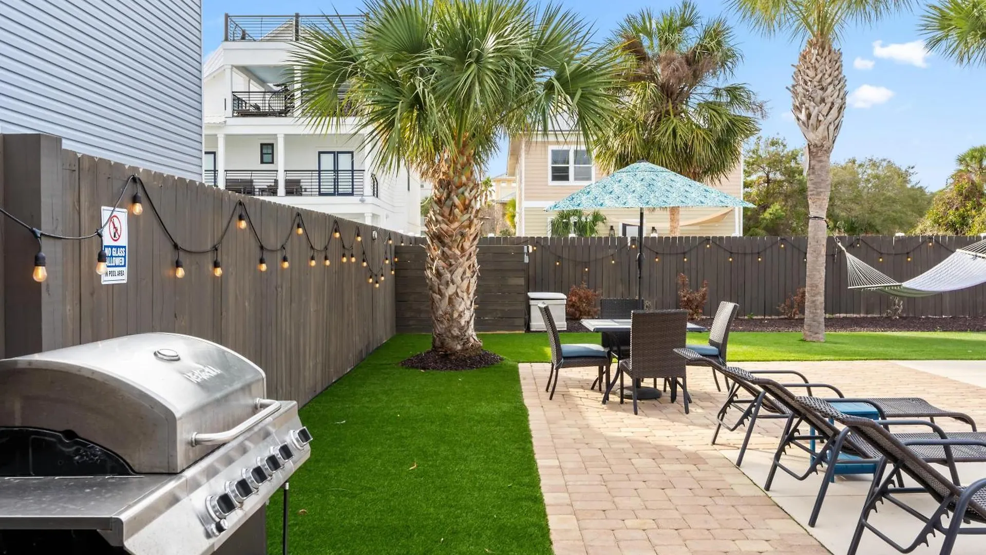Dolphin By Avantstay 2 Mins Walk To W Pool Large Outdoor Entertaining Area Holiday home