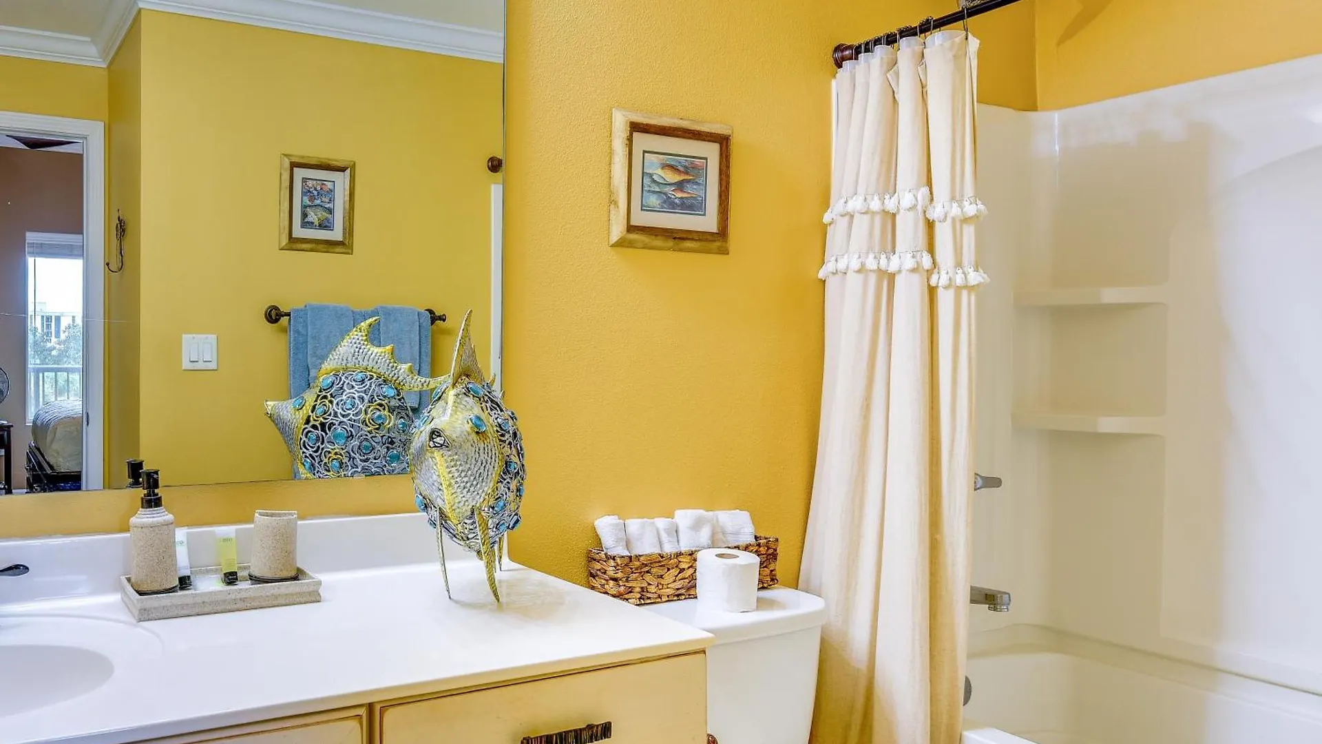 Cozy Miramar With Pools And Access! Apartment *