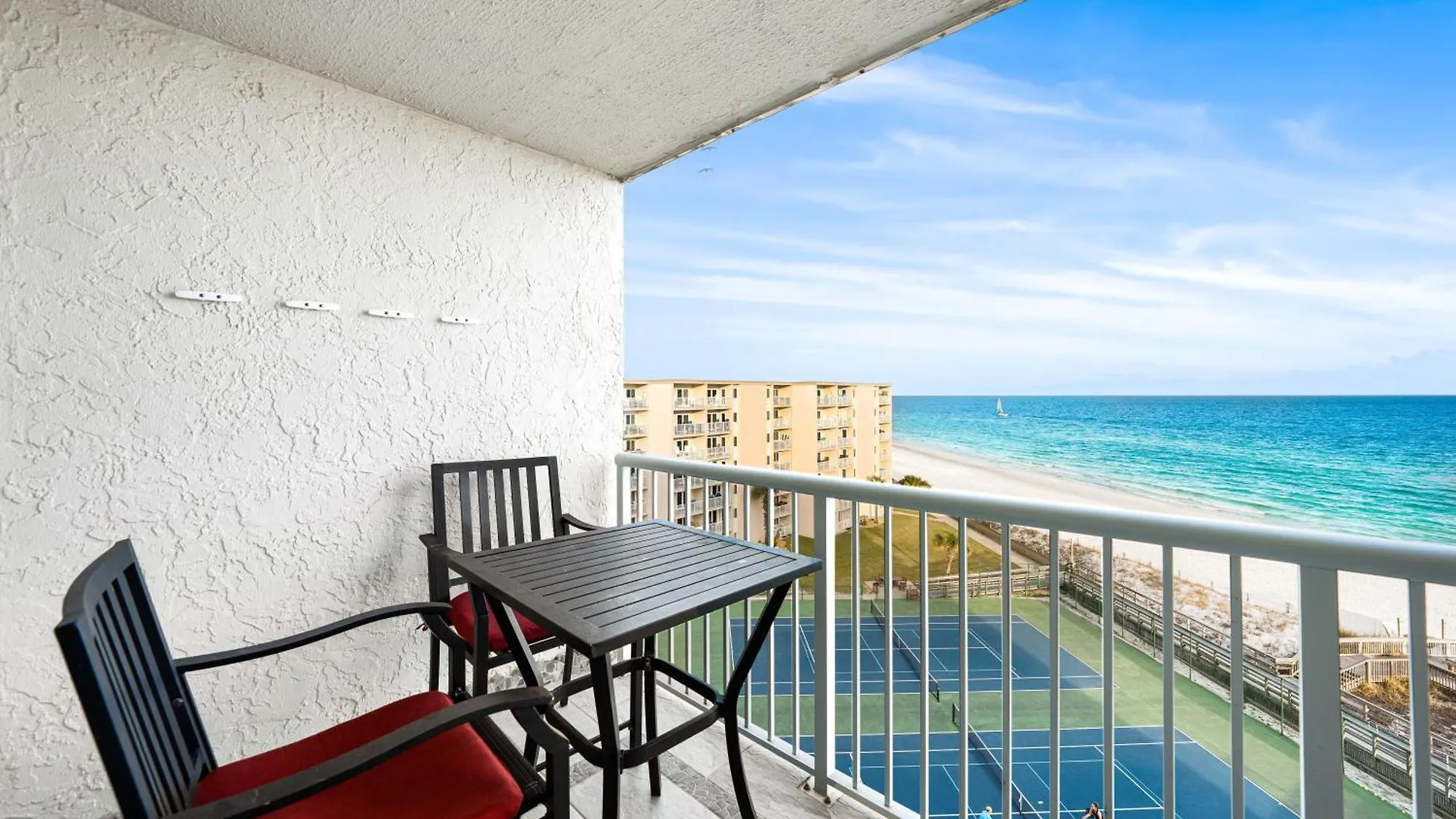Surf And Racquet Unit 705 * Destin