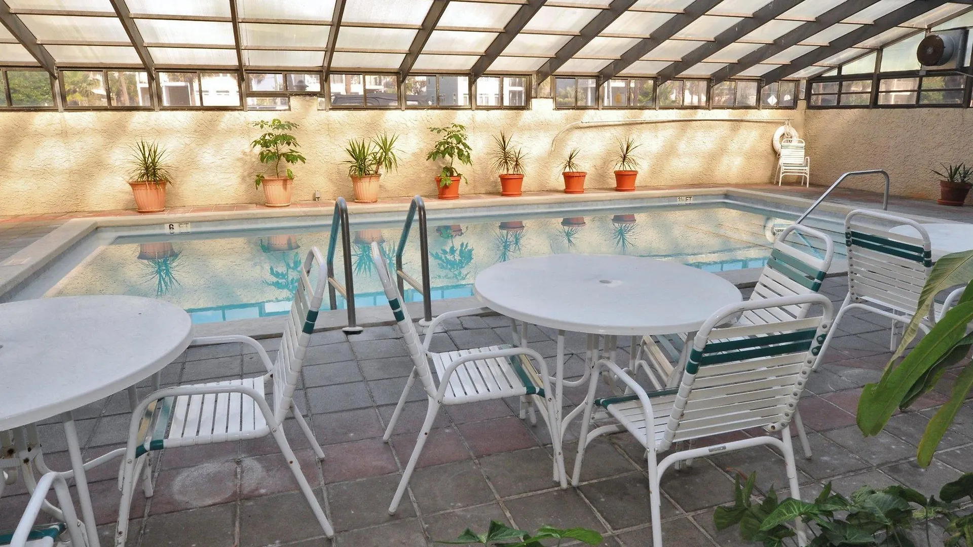 Crystal Sands Apartment