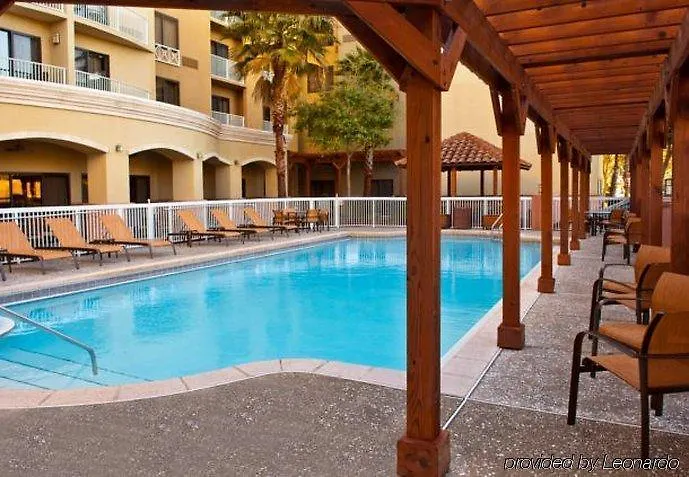 Courtyard By Marriott Sandestin At Grand Boulevard Hotel 3*