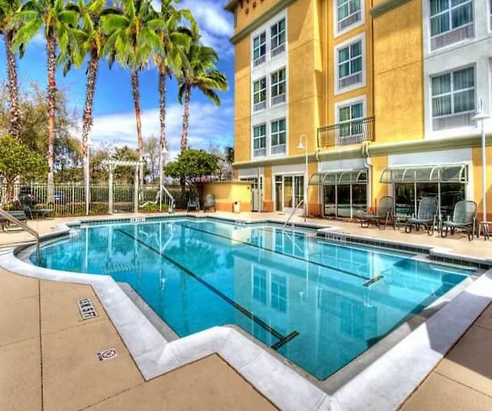 Hotel Fairfield & By Marriott
