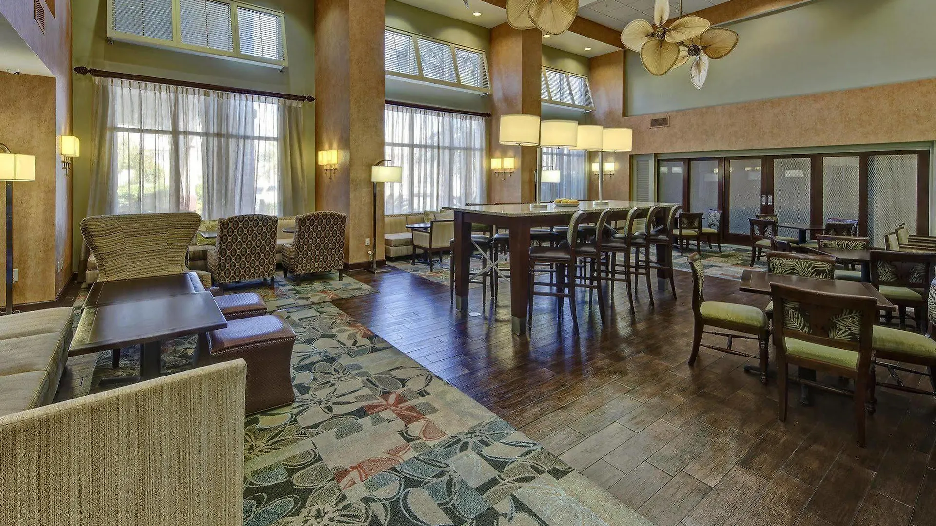 Hotel Express & Destin - Miramar By Ihg 3*
