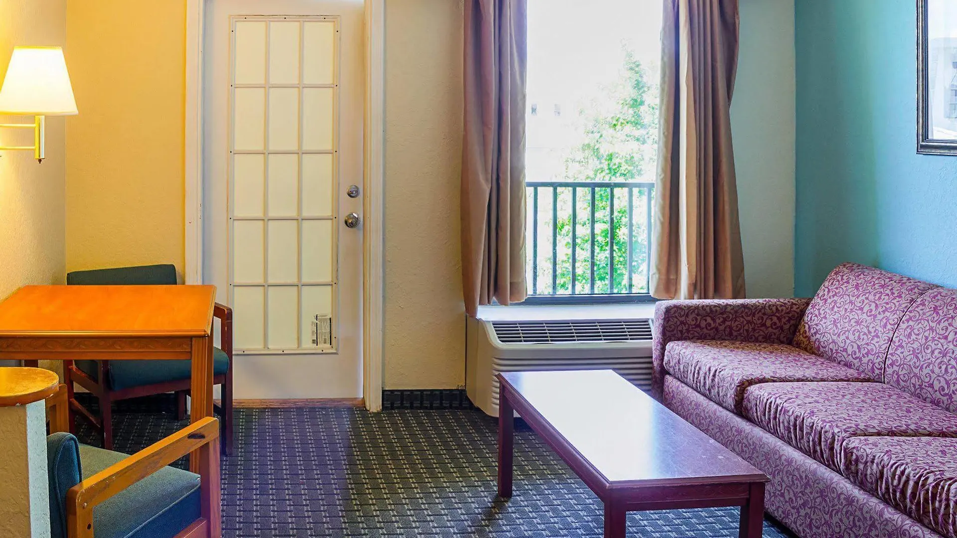 Quality & Miramar Hotel