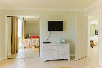 Shoreline Towers By Isle 3* Destin