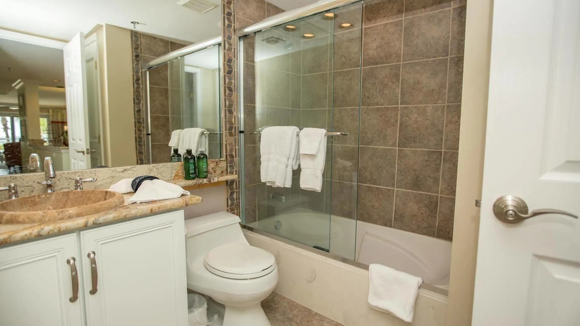 Hotel Towers By Isle 4*