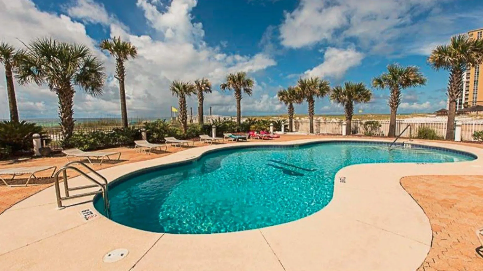 Hotel Towers By Isle Destin