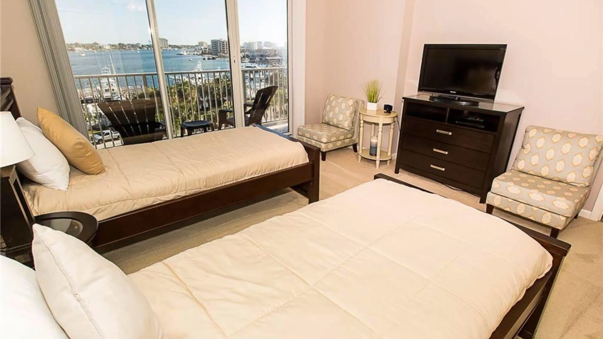 Waterview Towers Yacht Club By Hi 3*