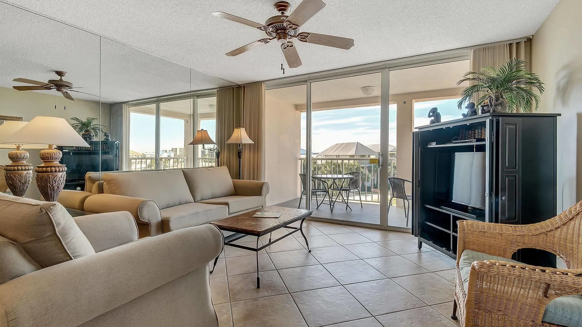 Magnolia House By Holiday Isle Hotel 3*